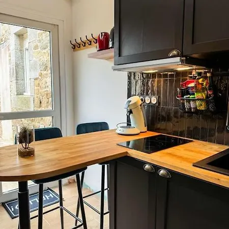 Romantique Jacuzzi Privatif Chauffe A 37 Gare Apartmán Guingamp